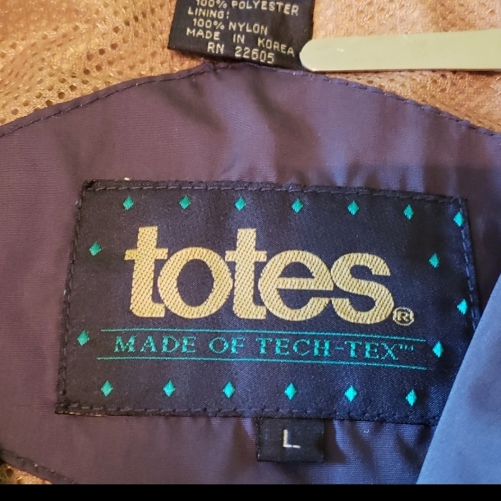 Jacket by Totes - Picture 2 of 3